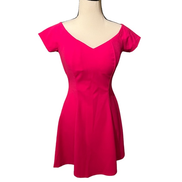 Dresses & Skirts - Medium Hot Pink Dress Fit and Flare Short Sleeve Cap Sweetheart Neckline v Neck